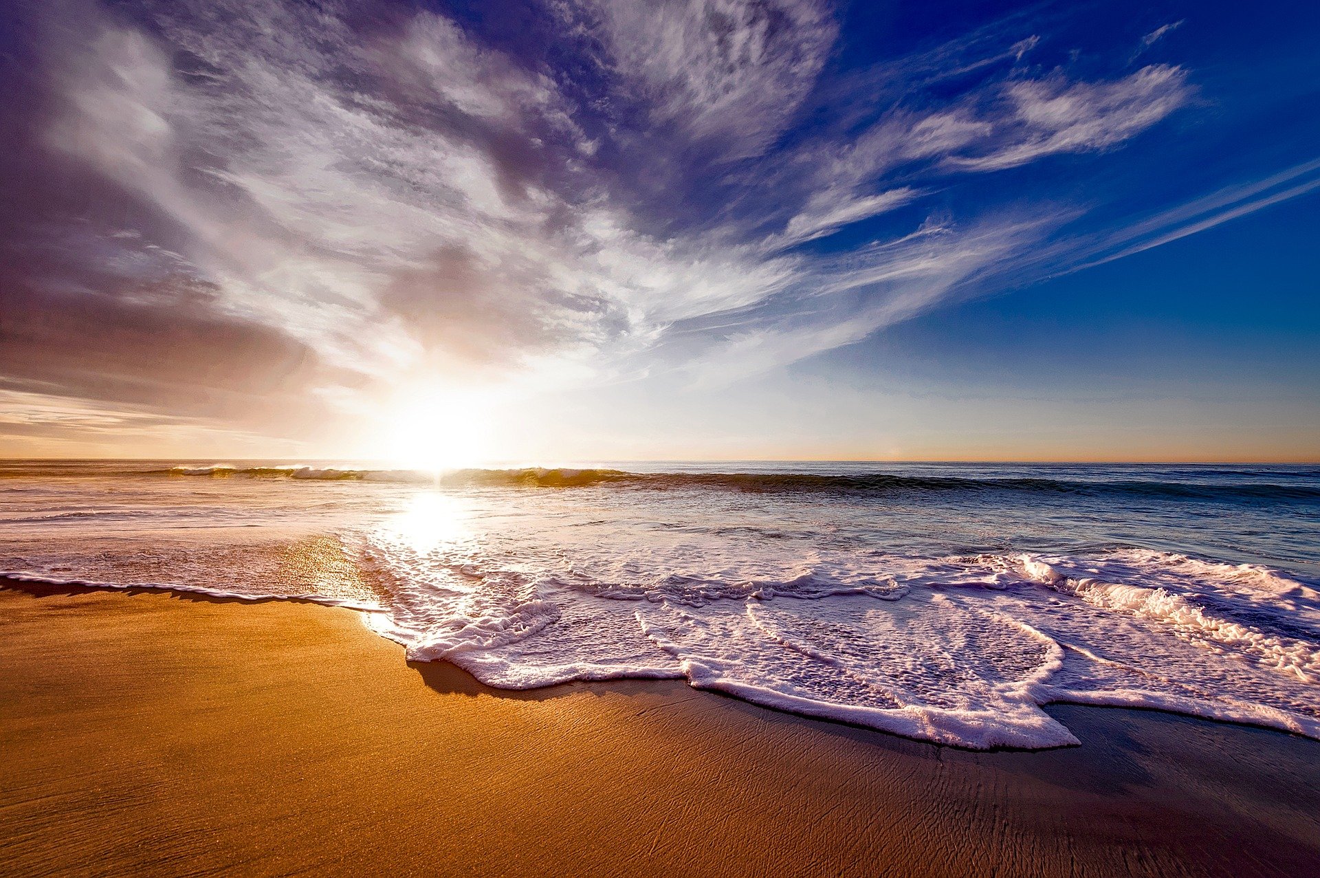 beach-gcd0475ba5_1920